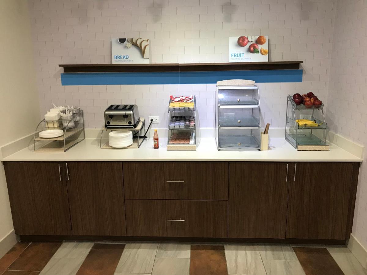 Holiday Inn Express & Suites Pineville-Alexandria Area Экстерьер фото